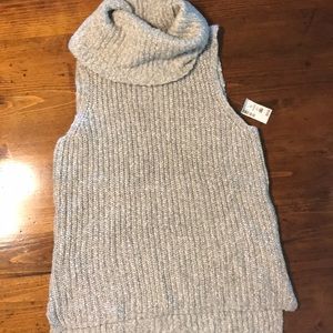 Sleeves sweater NWT